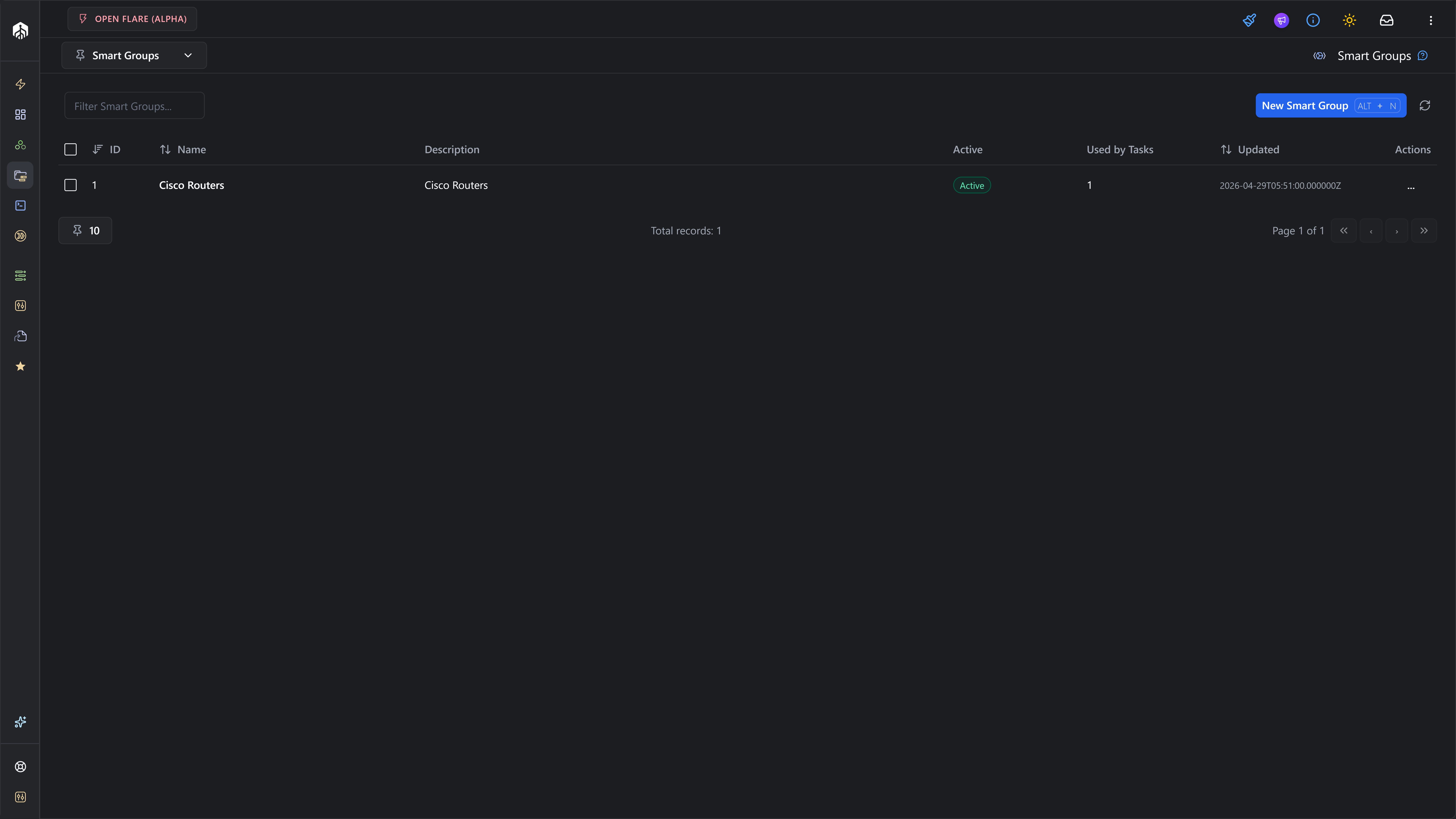 Smart Groups main list view showing saved filters with descriptions, active state, and usage count
